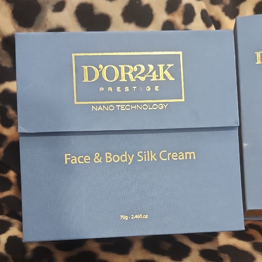 Prestige Face & Body Silk Cream - Elegant Blue